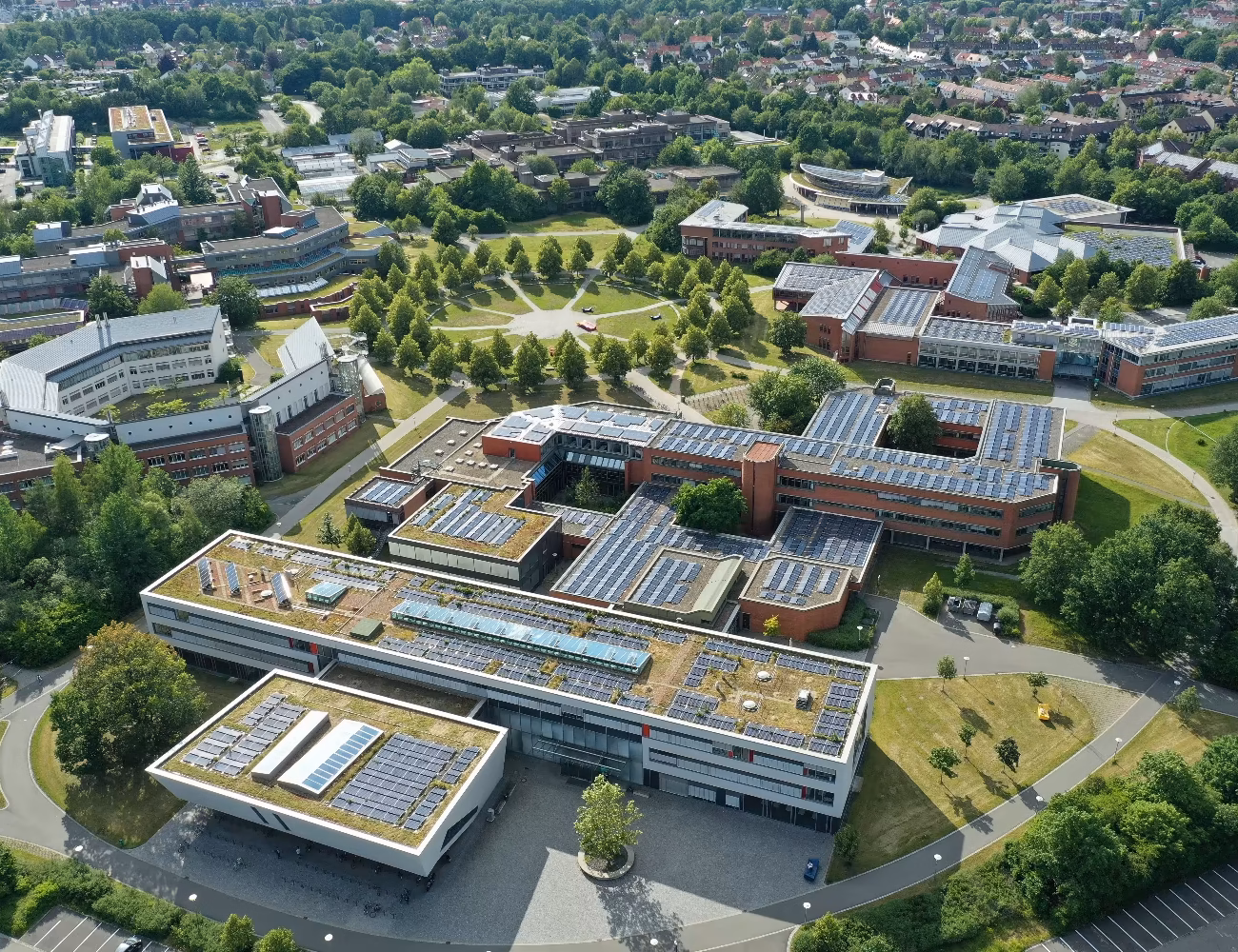 142289_DrohnenaufnahmeCampusUniversitatBayreuth_2