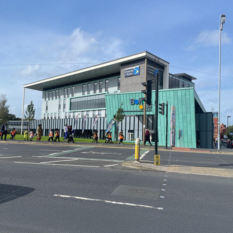 bolton-university-of-greater-manchester-ogrenci