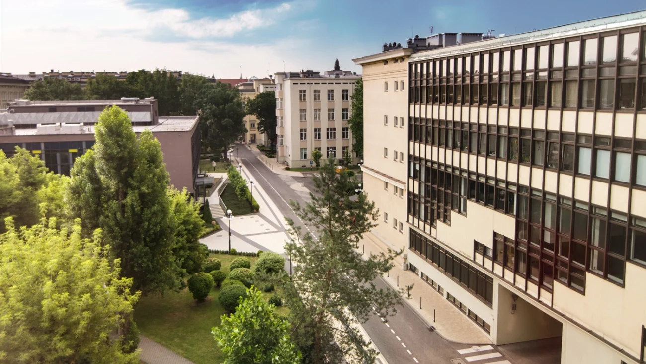 csm_aleja_glowna_kampus_agh_c54700776d