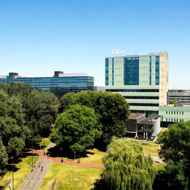 skyline TU Eindhoven met Atlas, Vertigo en Zwarte Doos