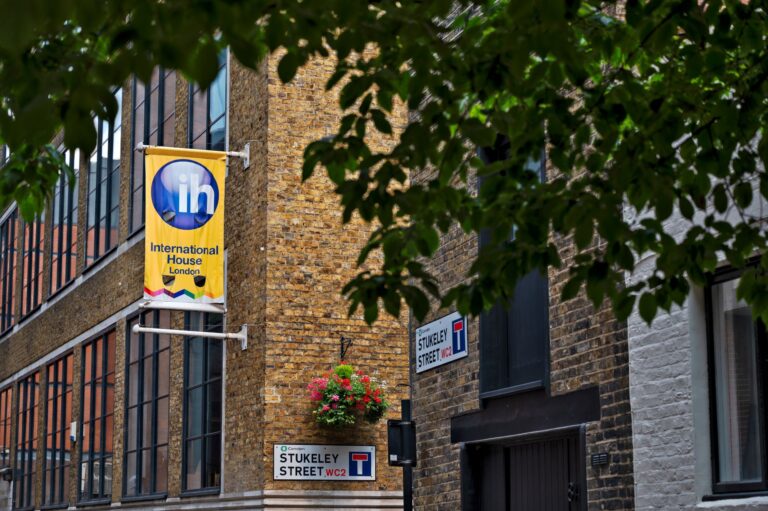 IH London - Londra Yaz Okulu